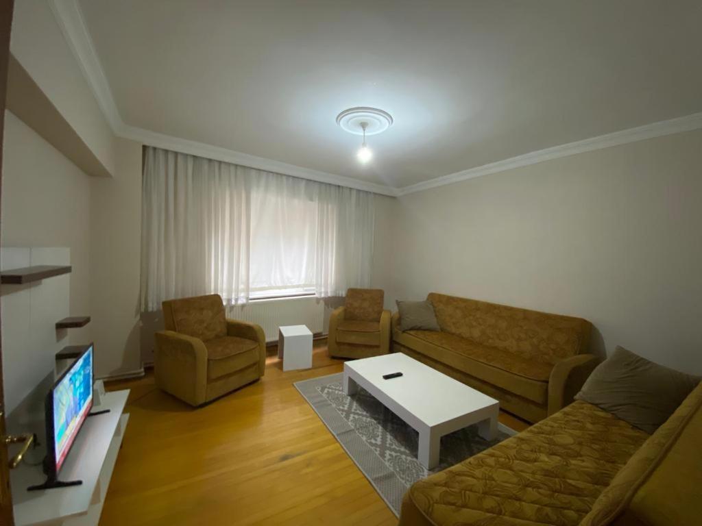 2 Bedrooms Central Area Located Appartment 2 Floor Isztambul Kültér fotó