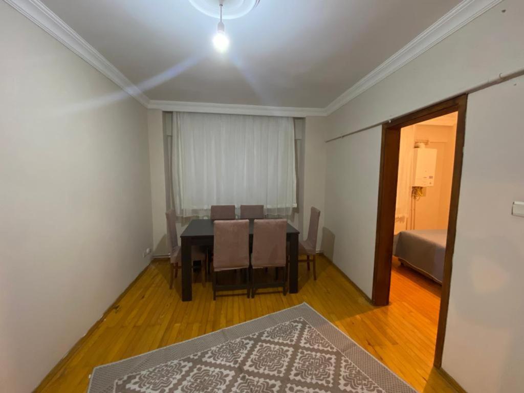 2 Bedrooms Central Area Located Appartment 2 Floor Isztambul Kültér fotó